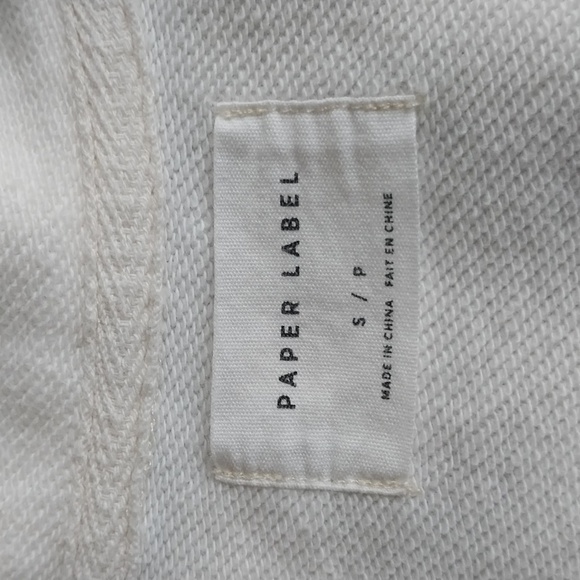 Paper Label Cropped Half Zip up Sweater size Small in white - Picture 4 of 10
